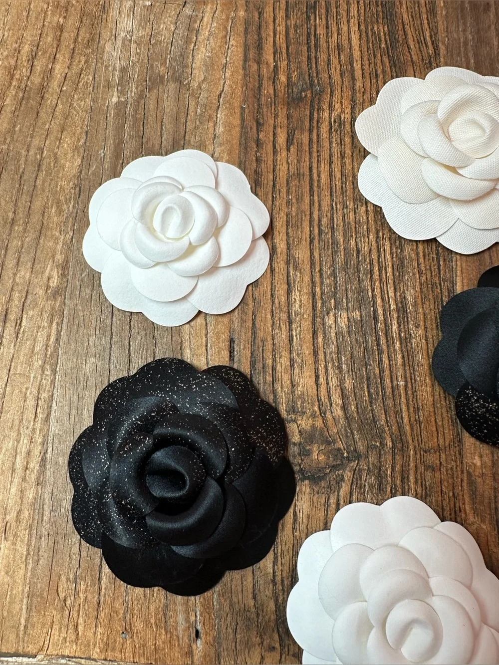 CHANEL classic camellia